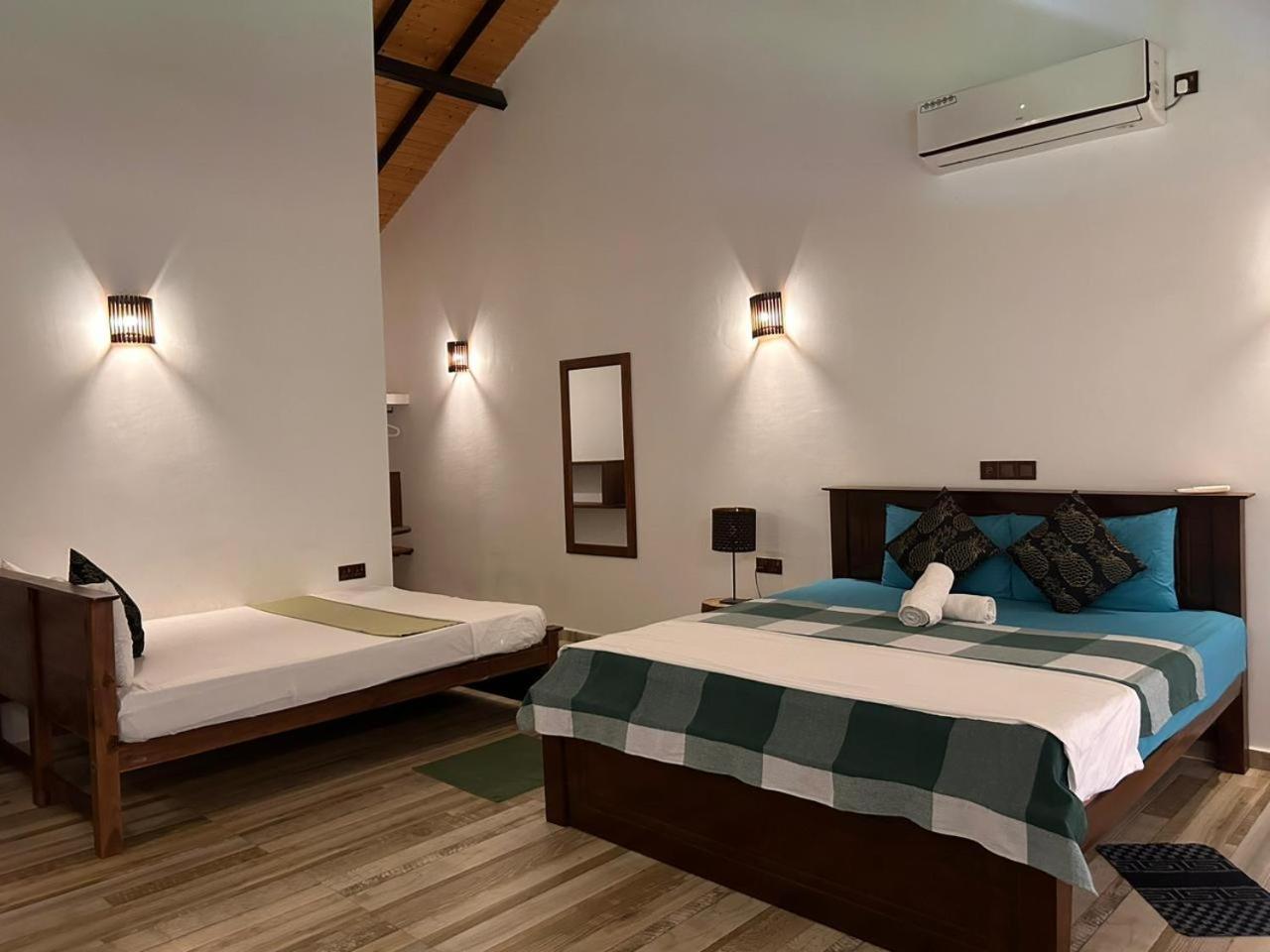 Blu Marine Nilaveli Hotel ตรินโคมาลี ภายนอก รูปภาพ
